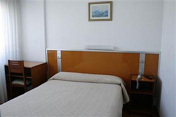 Hostal Liste Station A Coruña Exteriör bild