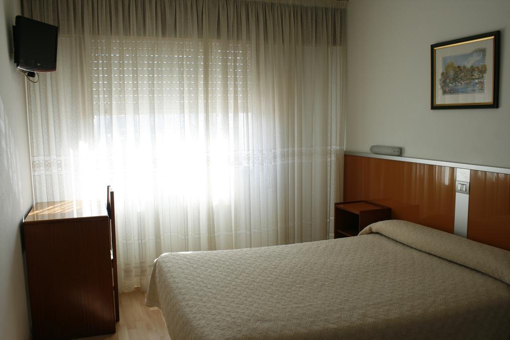 Hostal Liste Station A Coruña Rum bild