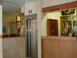 Hostal Liste Station A Coruña Exteriör bild